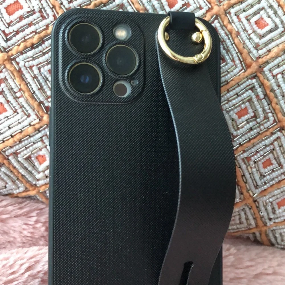For iPhone 14,14 plus,14 pro,14 pro max phone case with wrist strap kickstand